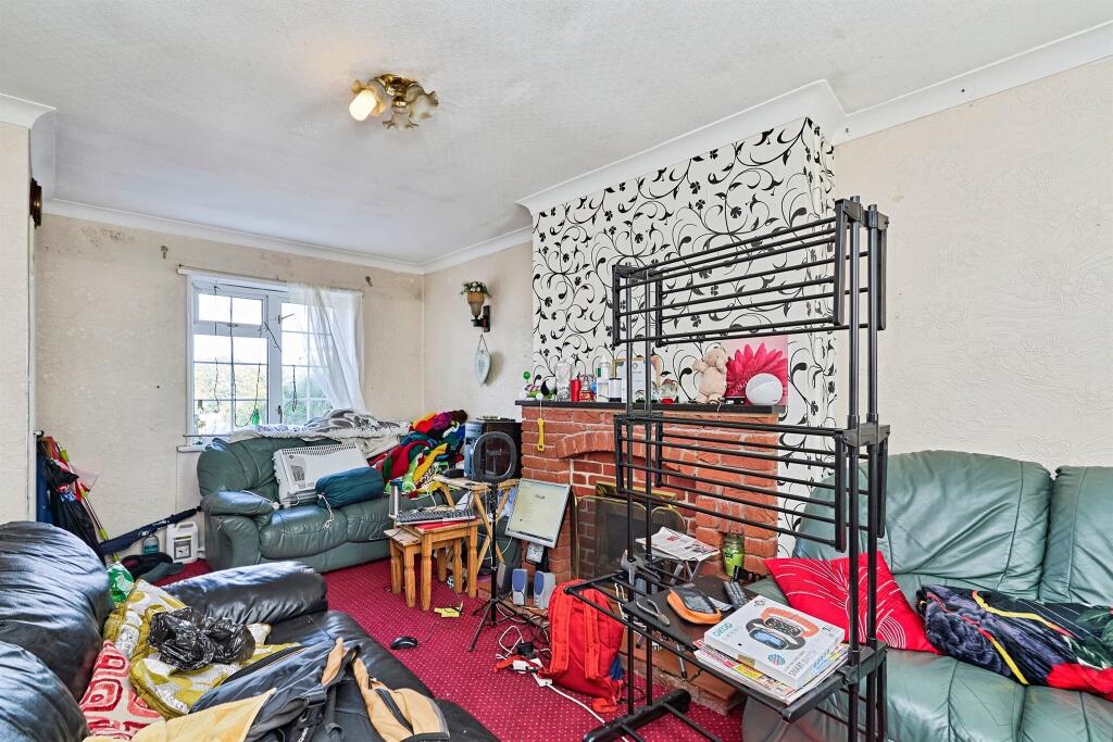 Schofield Avenue, West Bromwich photo 4