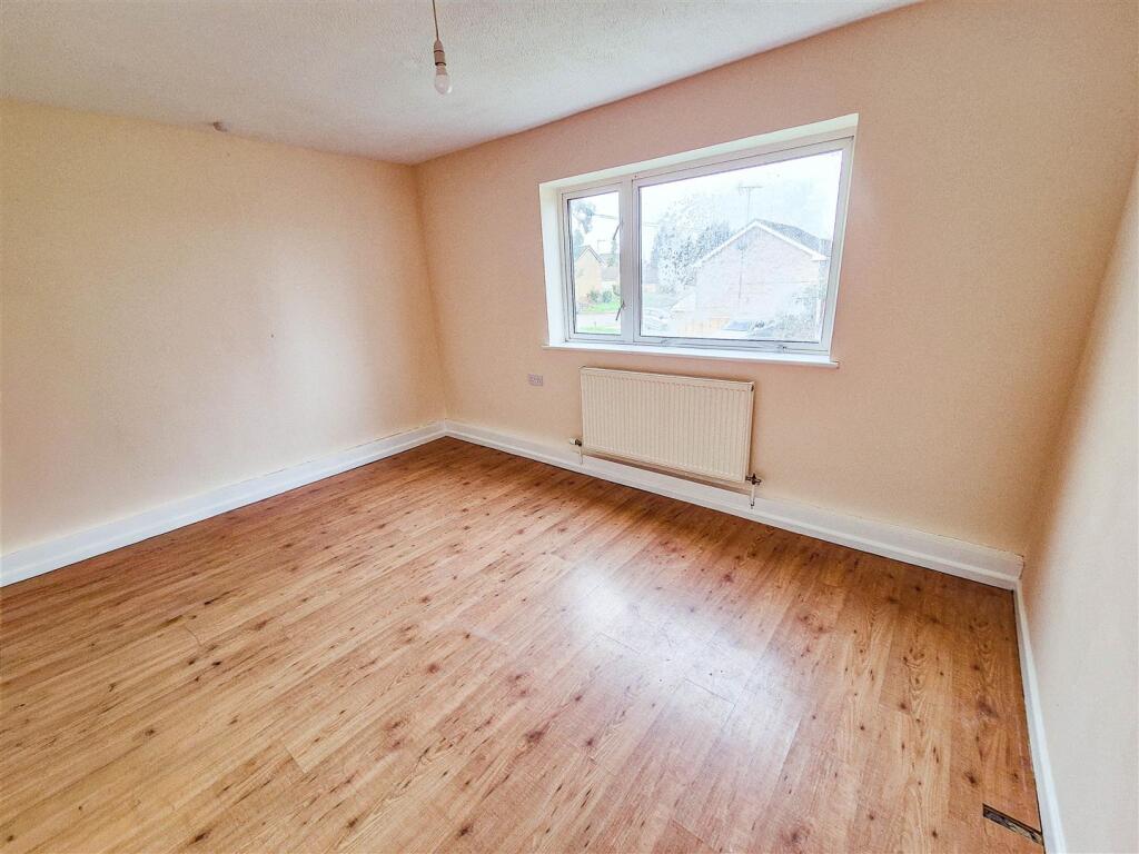 Springfields, Dursley - View 4