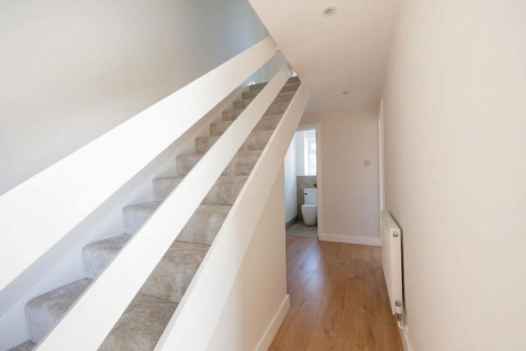 House in Eastbourne, East Sussex - View 5