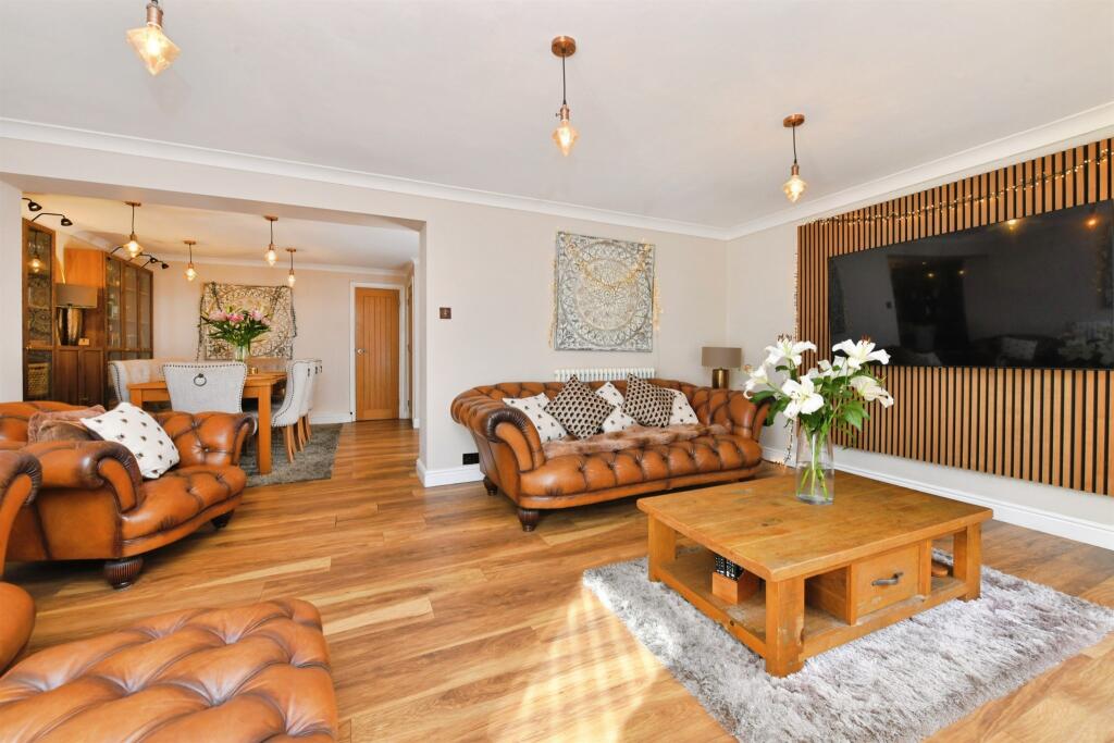 House in Plymouth - View 5