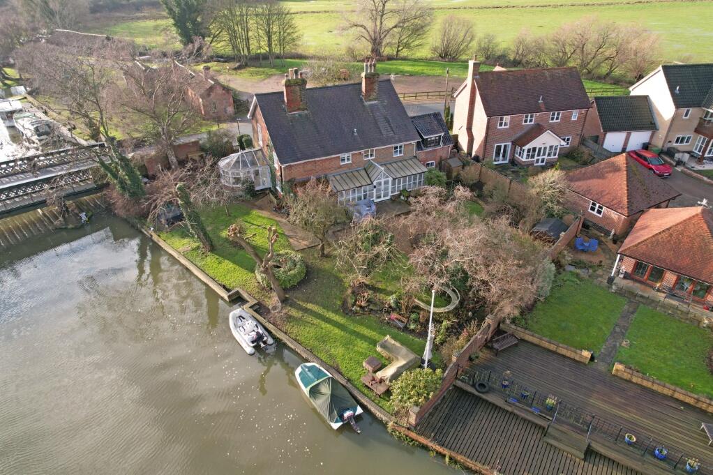 Main image of property: Beccles