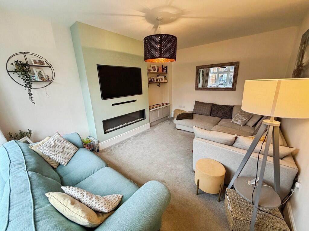 House in Warminster, Tascroft Rise, Wiltshire - View 2