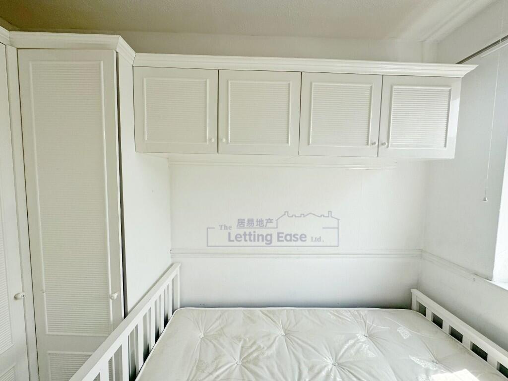 4 bedroom semi-detached house for rent