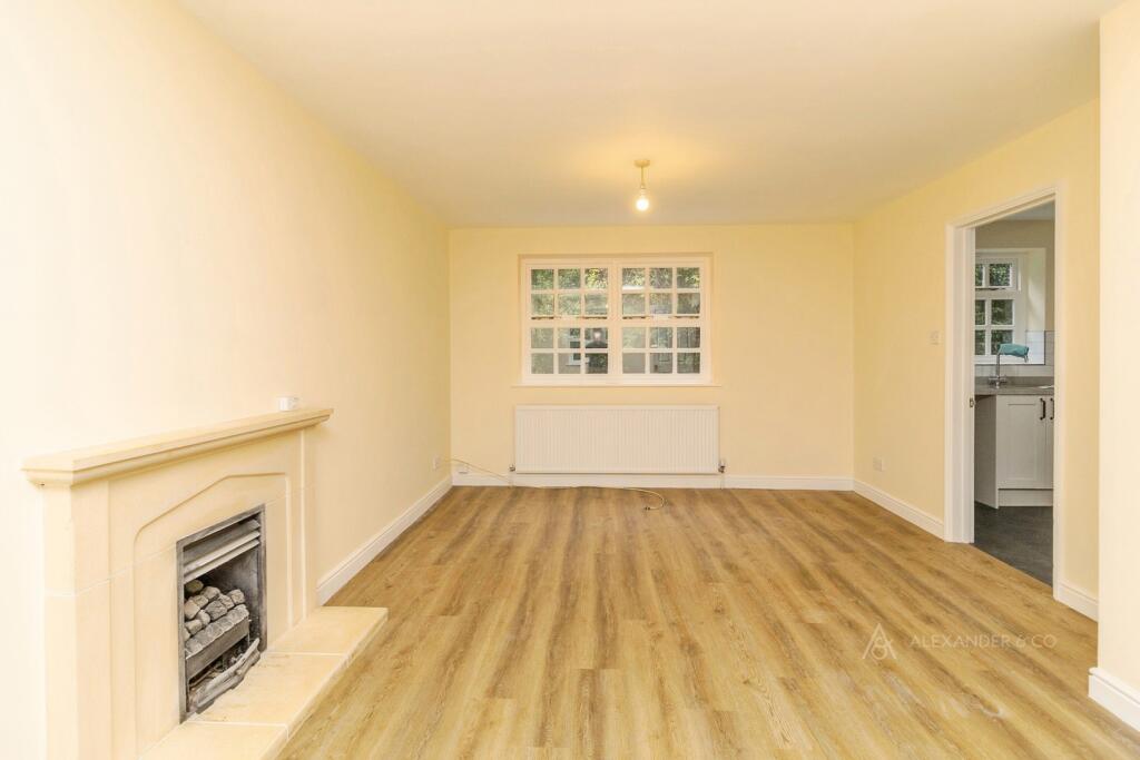 House in Luton - View 5