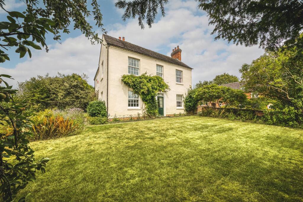 4-bed detached on Common Lane, Sutton-On-The-Hill, Ashbourne, £799,950
