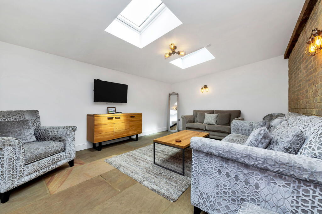 Pringle Way, Little Stukeley, Huntingdon, PE28 4BH photo 2