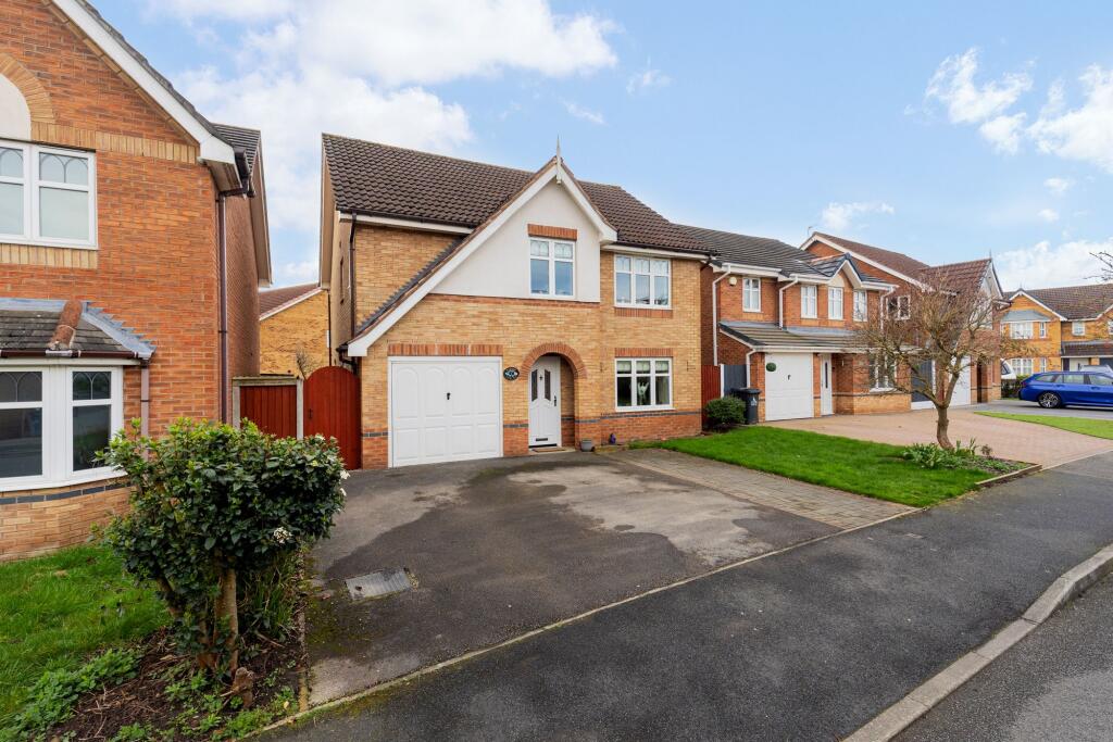 Main image of property: Hampton Court Way, Widnes, WA8