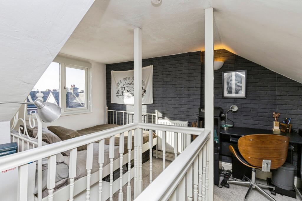 House in Crawley, West Sussex - More