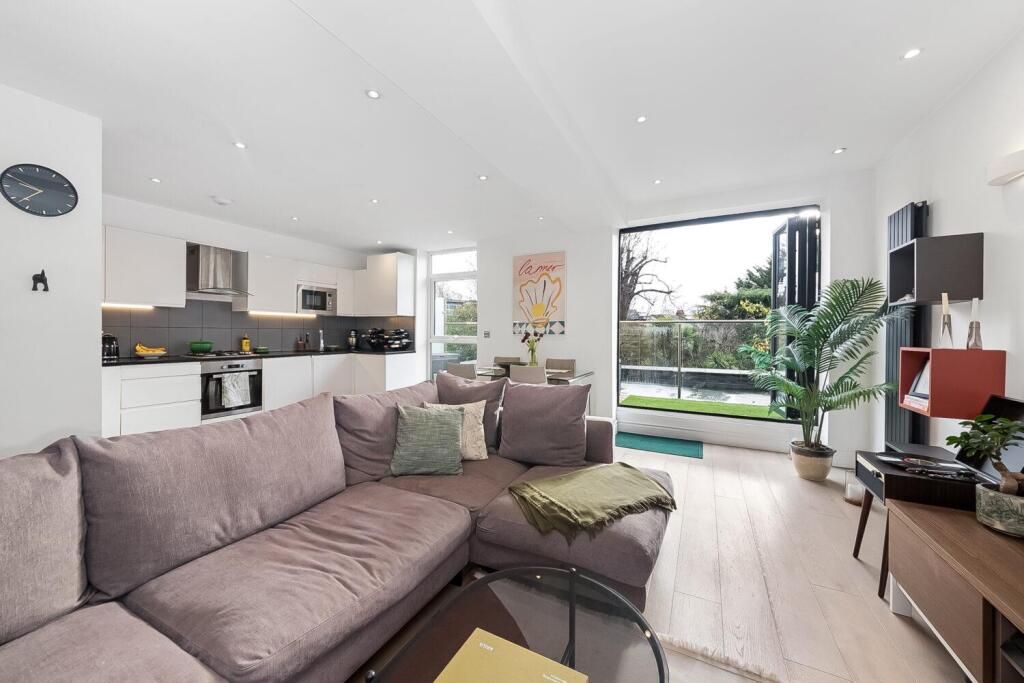 Main image of property: Thurlow Park Road, Dulwich, London, SE21