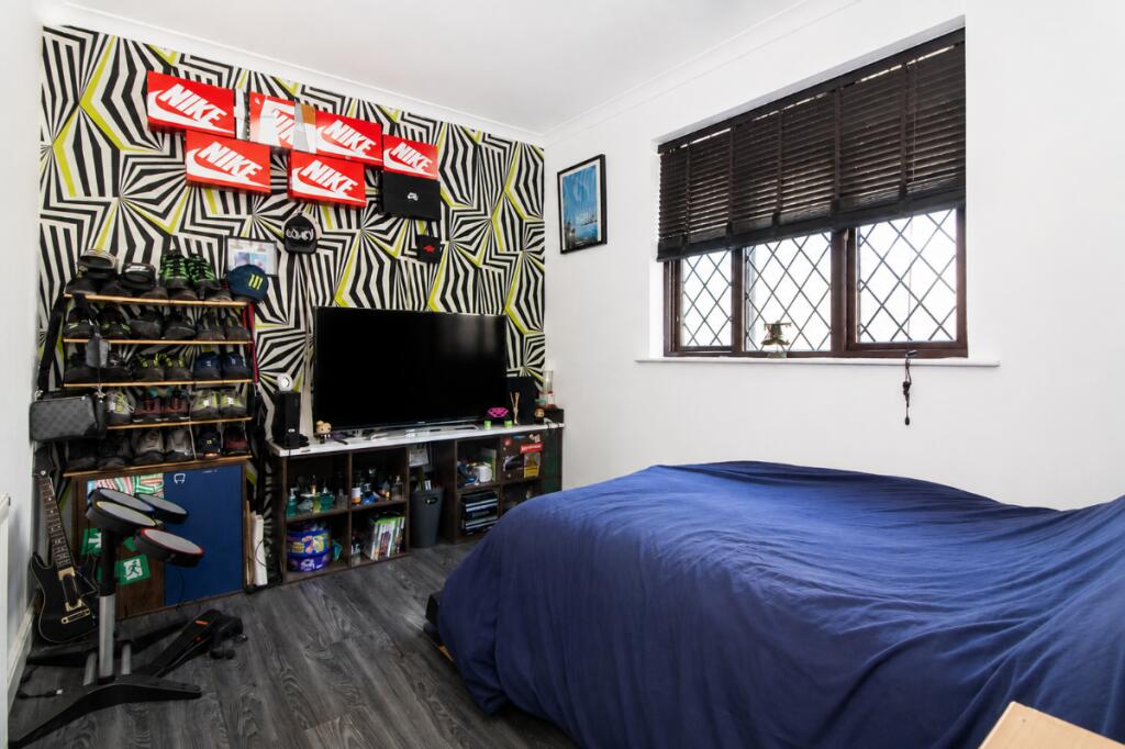 House in Havant, Hampshire - More