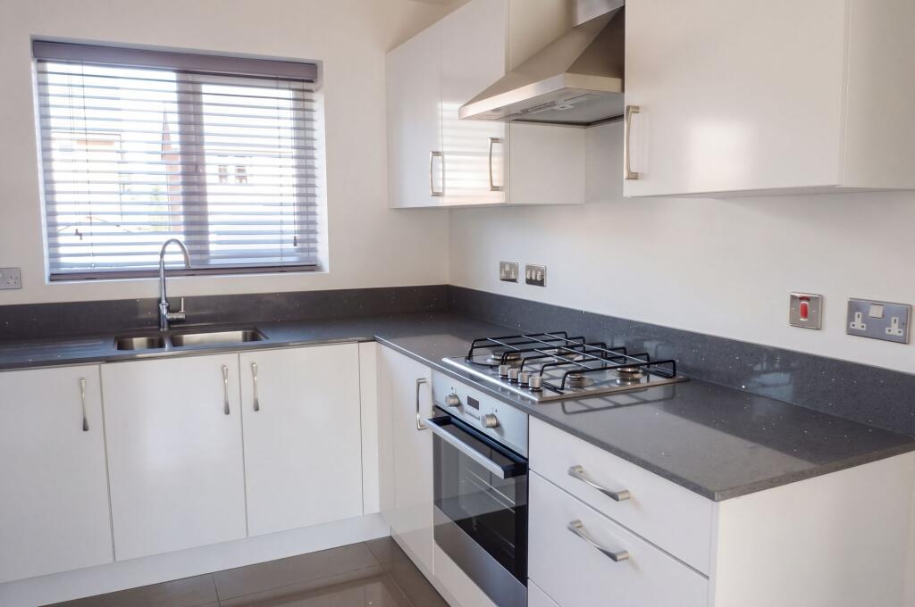House in Salford, Linnyshaw - View 5