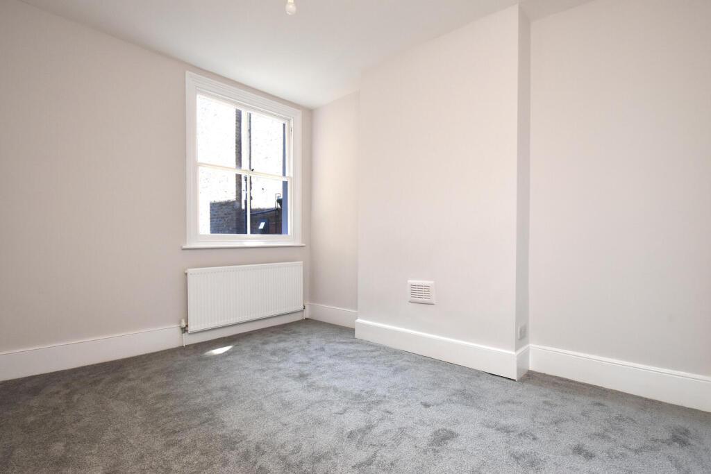 Apartment in London - View 4