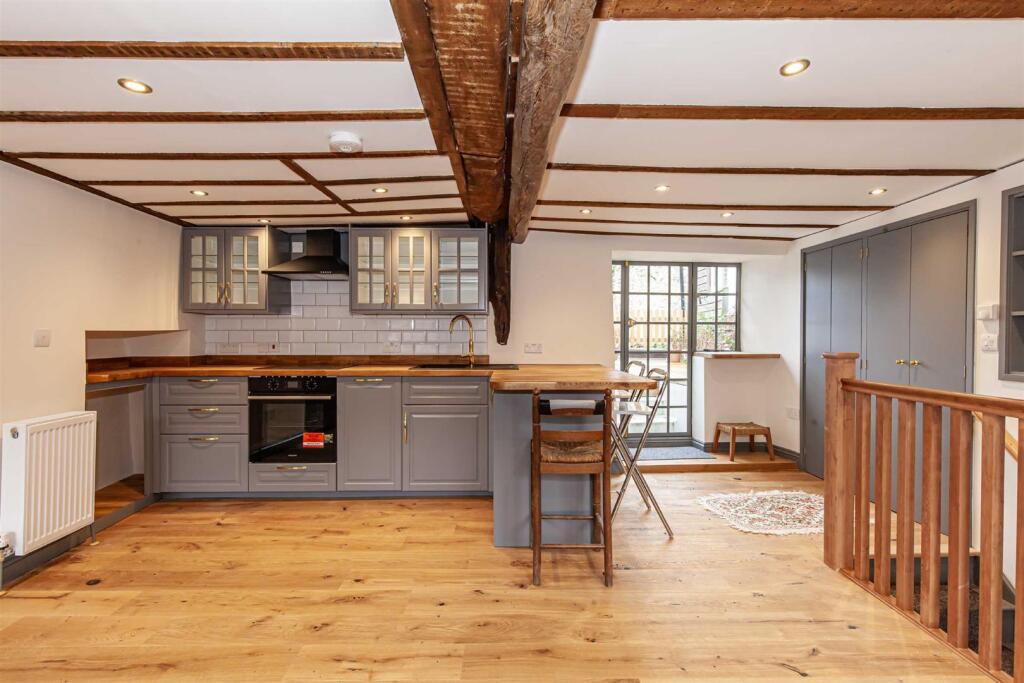 Apartment in Oxford - More