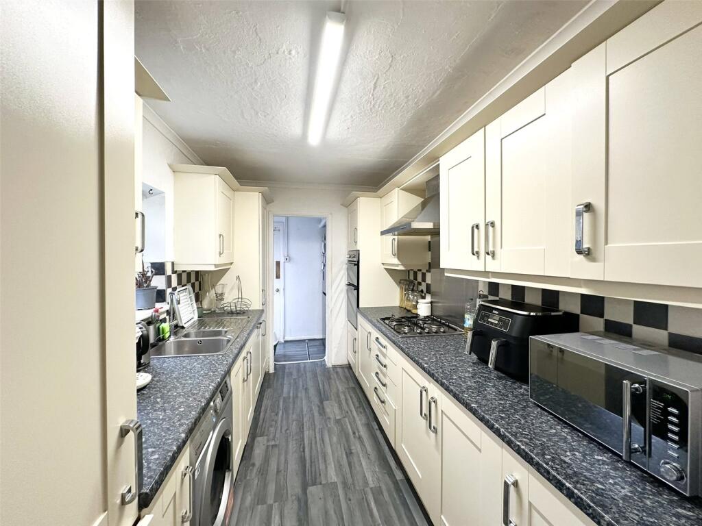House in Dartford - View 3