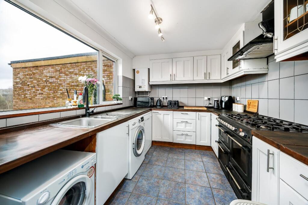 House in West Suffolk, Haverhill - View 3