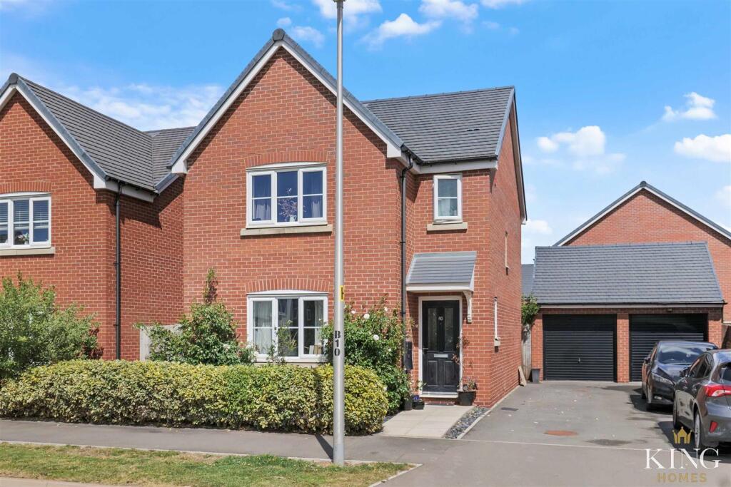 Main image of property: Chestnut Avenue, Meon Vale, Stratford-Upon-Avon