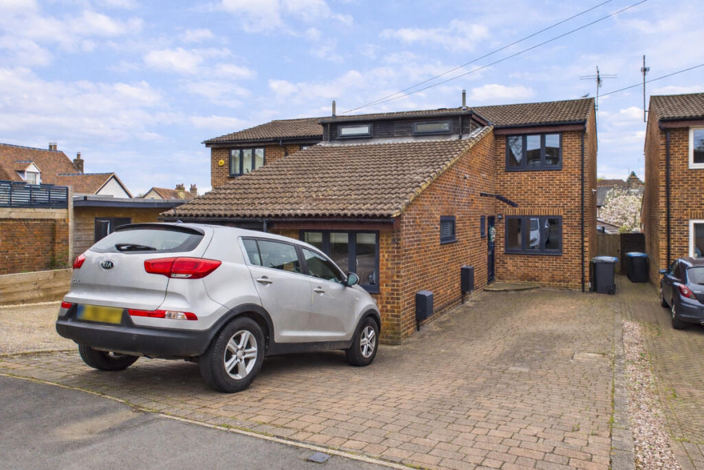 Main image of property: Ryder Close, Bovingdon Hemel Hempstead, HP3