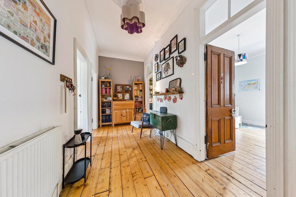 Apartment in Glasgow - View 2