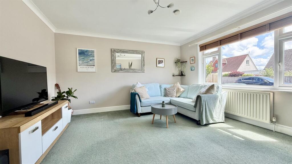 Irving Close, Braunton photo 3