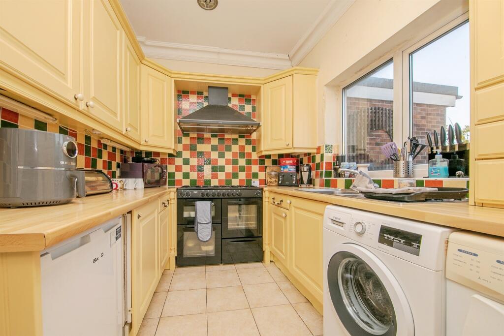 Beach Road, Harwich photo 5