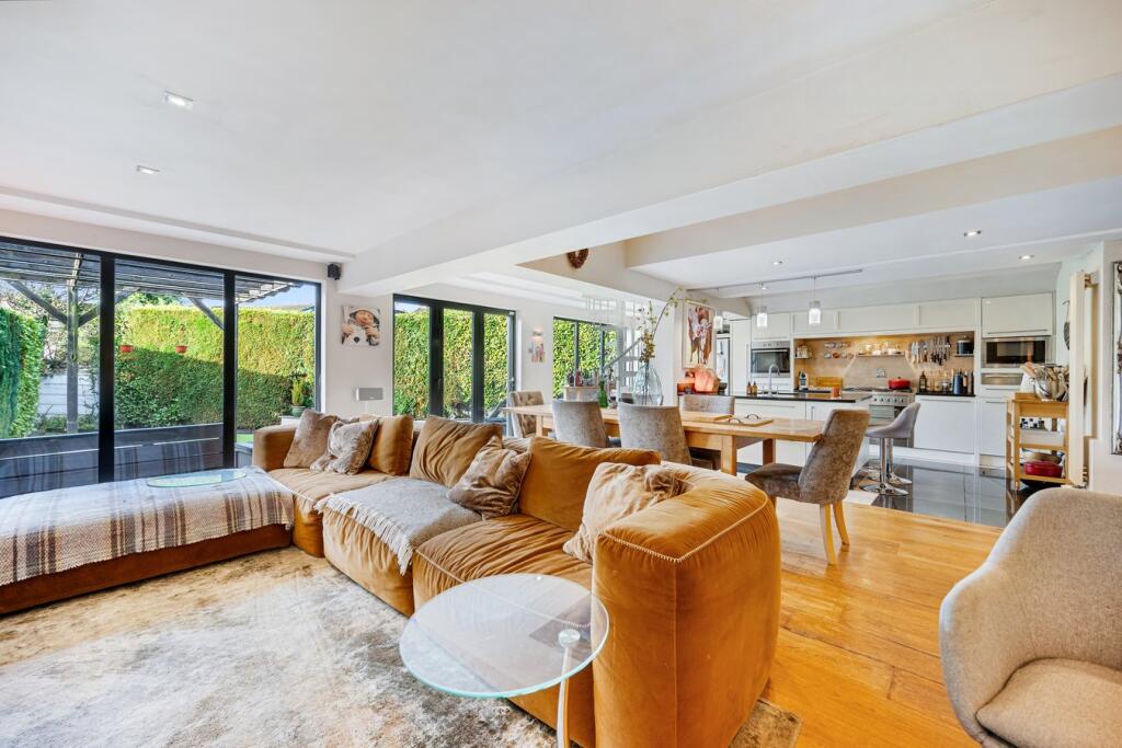 Grasmere Road, Alderley Edge, SK9 photo 5