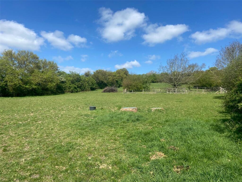 Barton Road, Pulloxhill, Bedfordshire, MK45 photo 4