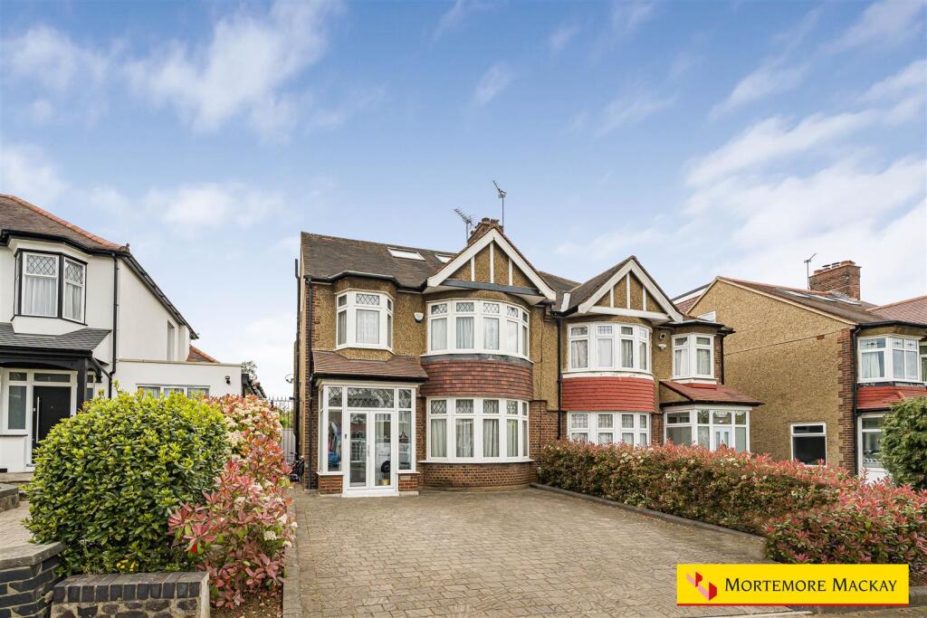 Main image of property: Green Moor Link, London