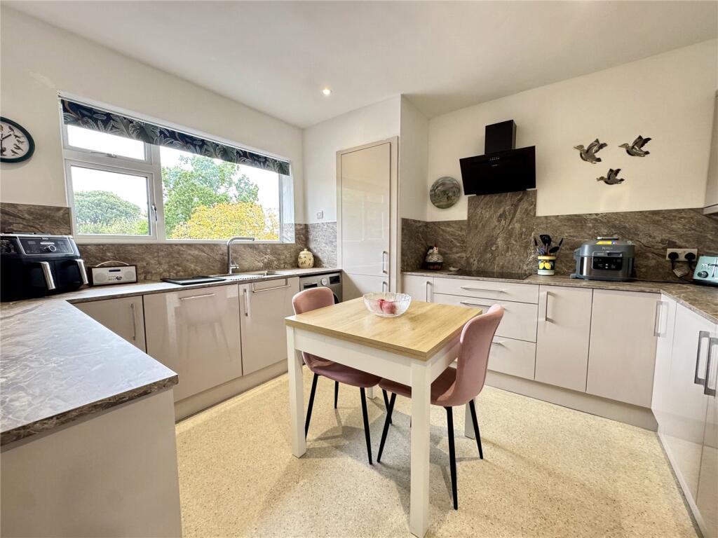 Apartment in Bournemouth - View 2