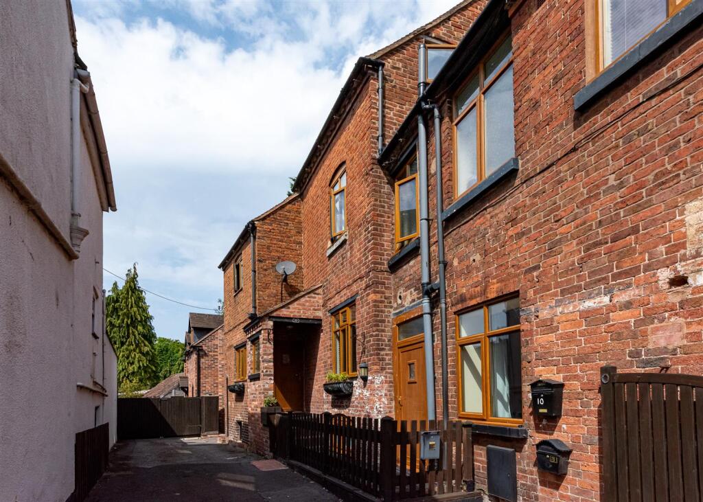 Main image of property: 10 Church Street, Shifnal, TF11 9AA