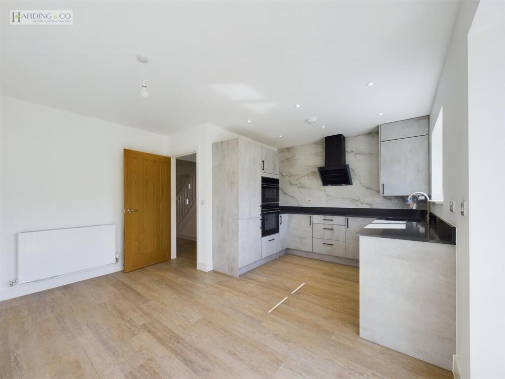 House in Exeter - View 4