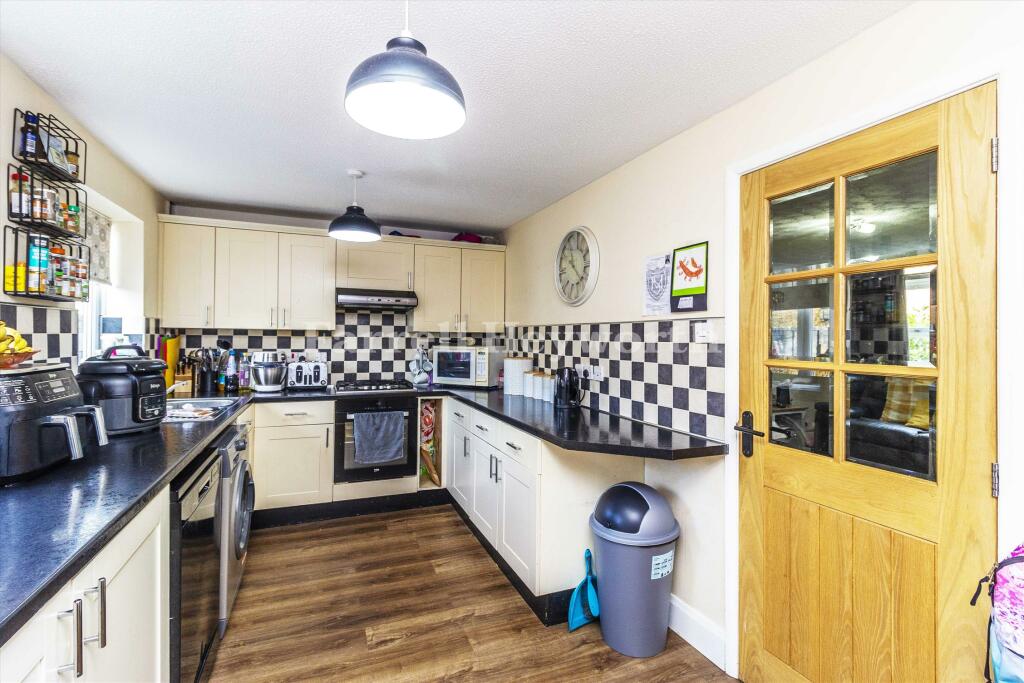 Priorsgate, Heaton With Oxcliffe, Morecambe photo 4