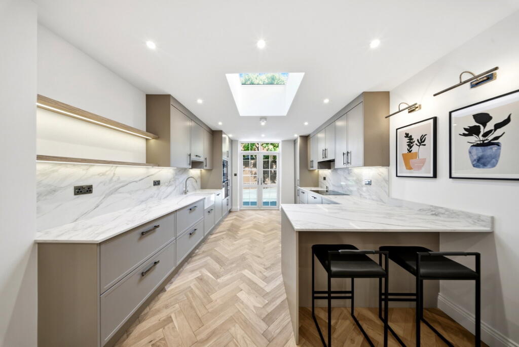 Apartment in London - View 2