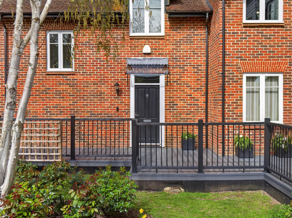 Main image of property: 18 King Edward Place, Wheathampstead, Hertfordshire