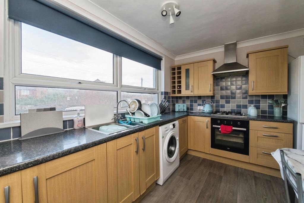 Apartment in Exeter, Stoke Hill - View 5