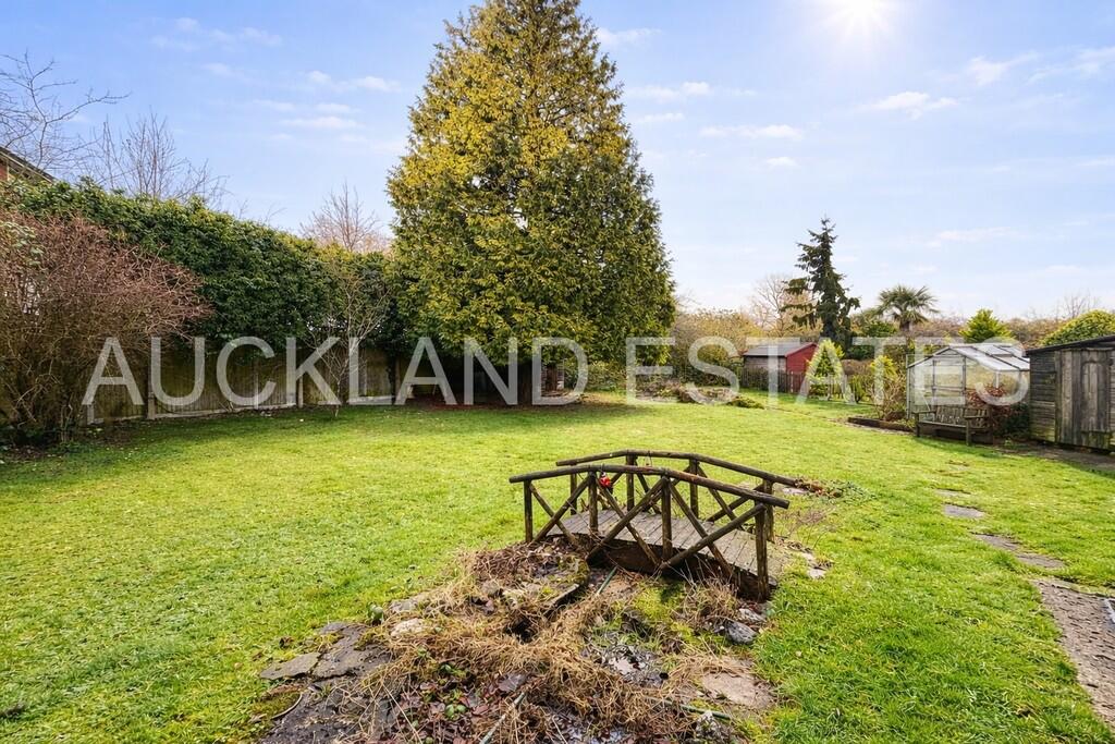 Tiverton Road, Potters Bar photo 2