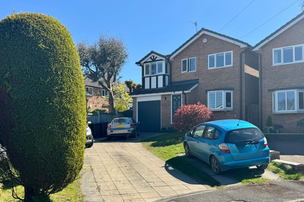 Main image of property: Ashwood, Glossop, SK13