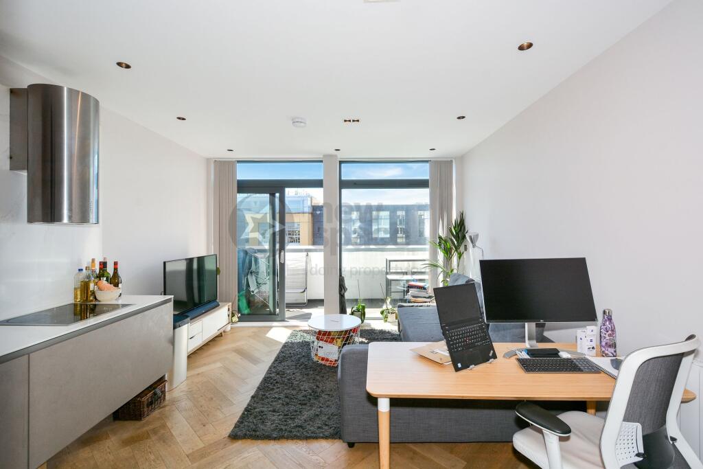 Apartment in London - More