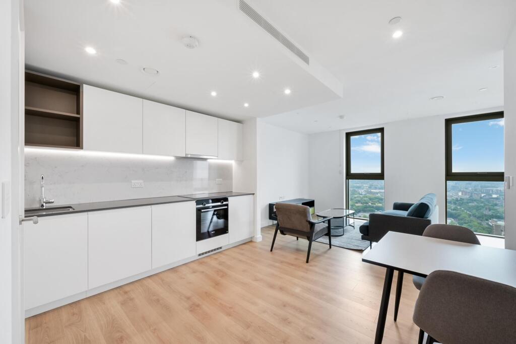 Apartment in London - View 5