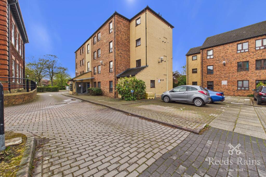 Main image of property: Woodlands Village, Wakefield, West Yorkshire, WF1