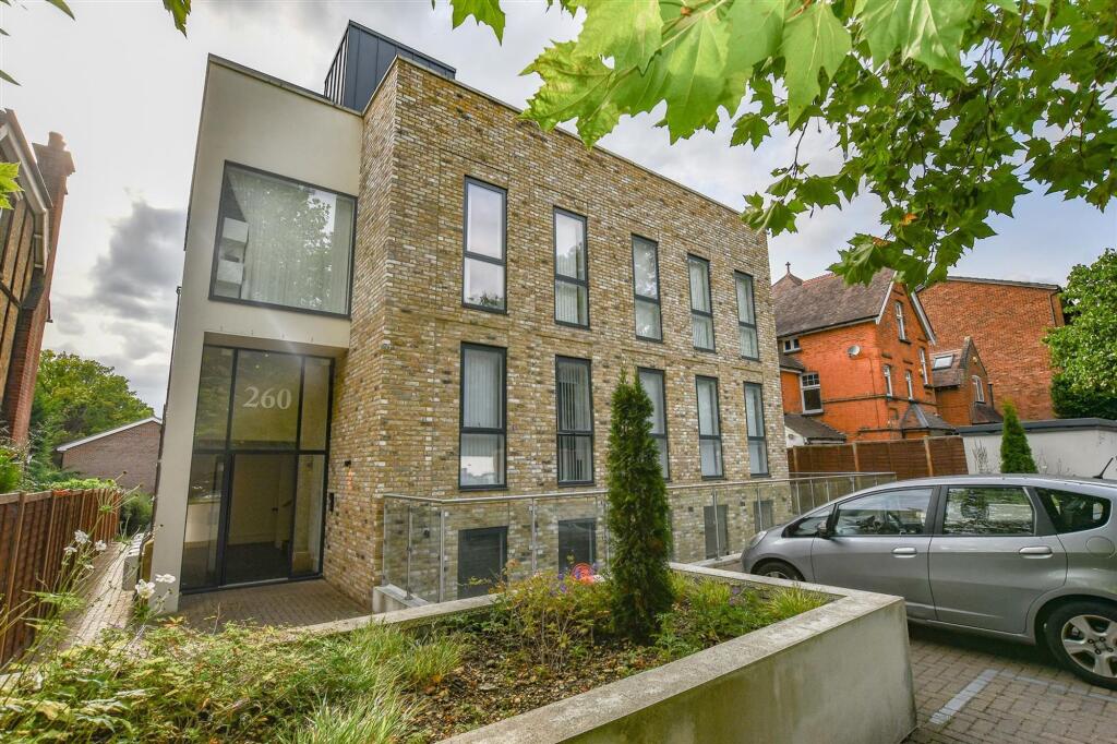 Main image of property: London Road, Avalon House, AL1