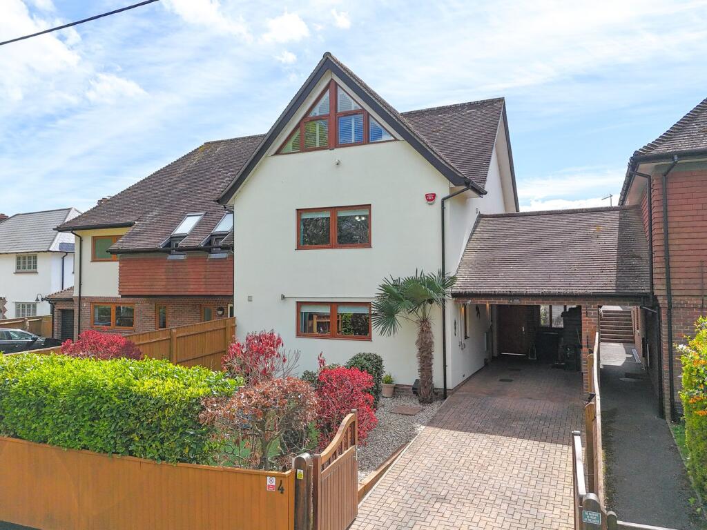 Main image of property: Brook Avenue, New Milton, BH25