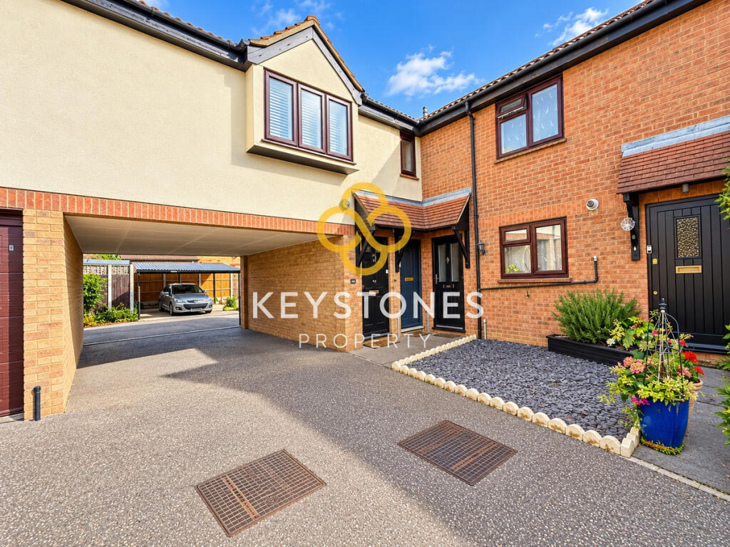 Main image of property: Trentbridge Close, Chigwell, IG6