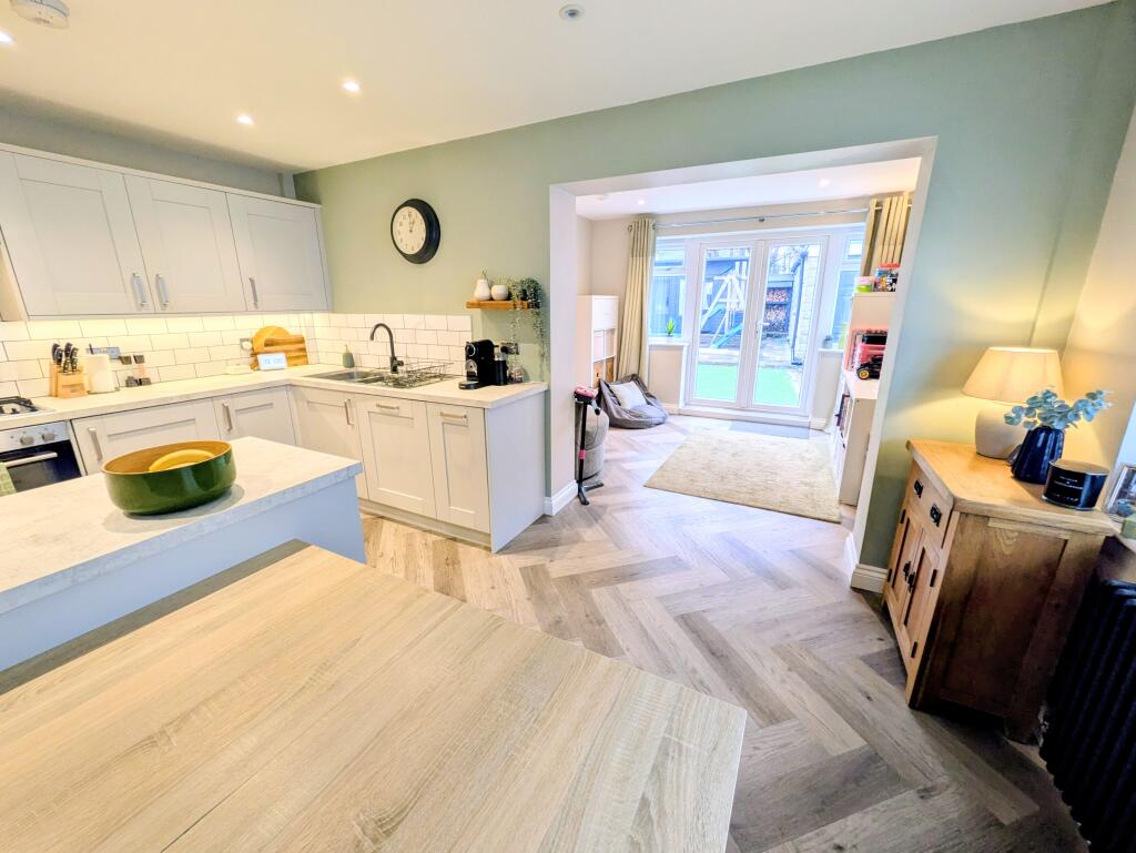 Additional image 10 of Hodgson Lane, Bradford, BD11