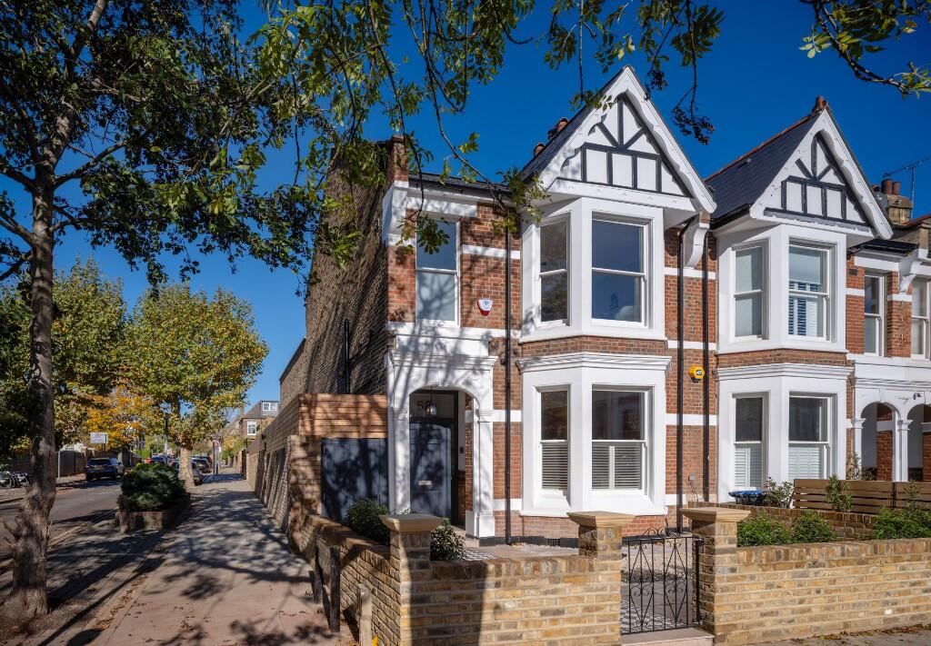 House in London, Brondesbury Park, Queen's Park - View 3