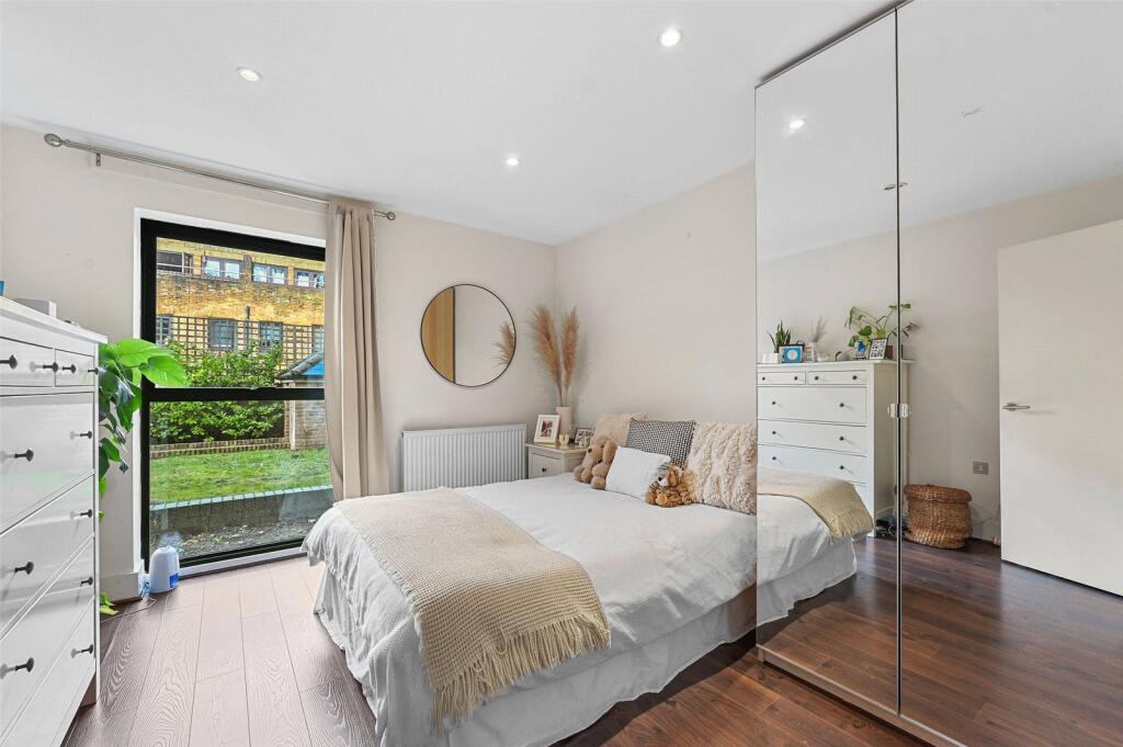 Apartment in London - View 3