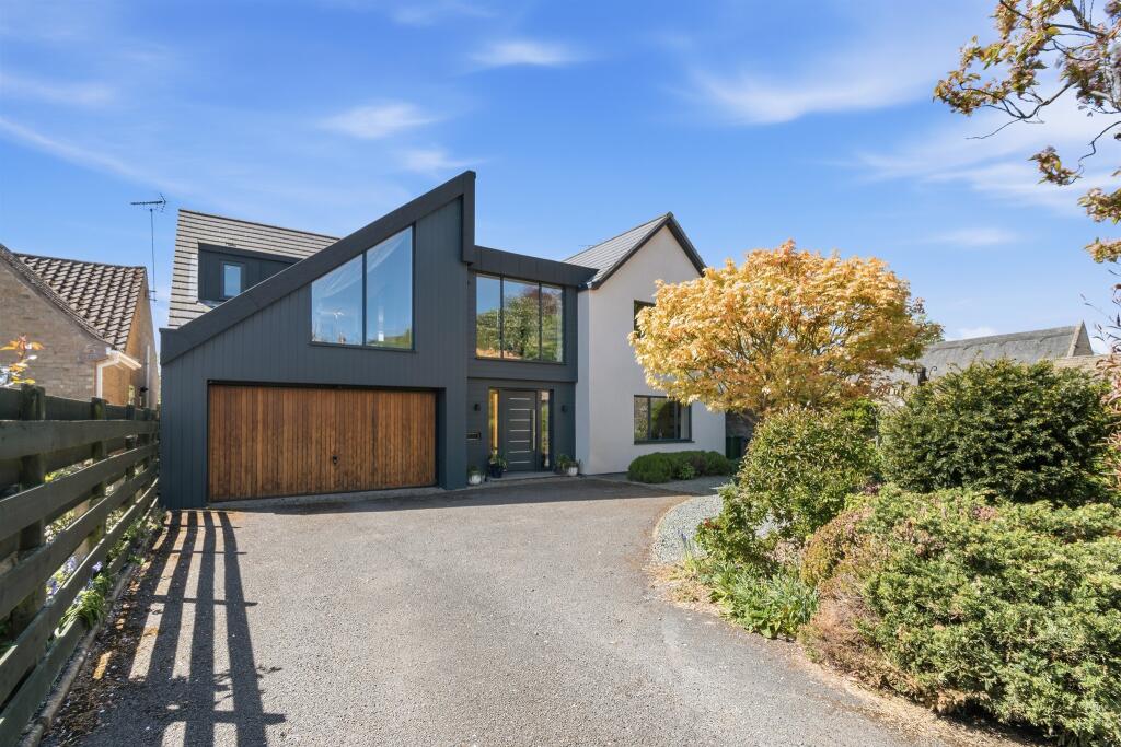 Main image of property: Peterborough Road, Castor, Peterborough