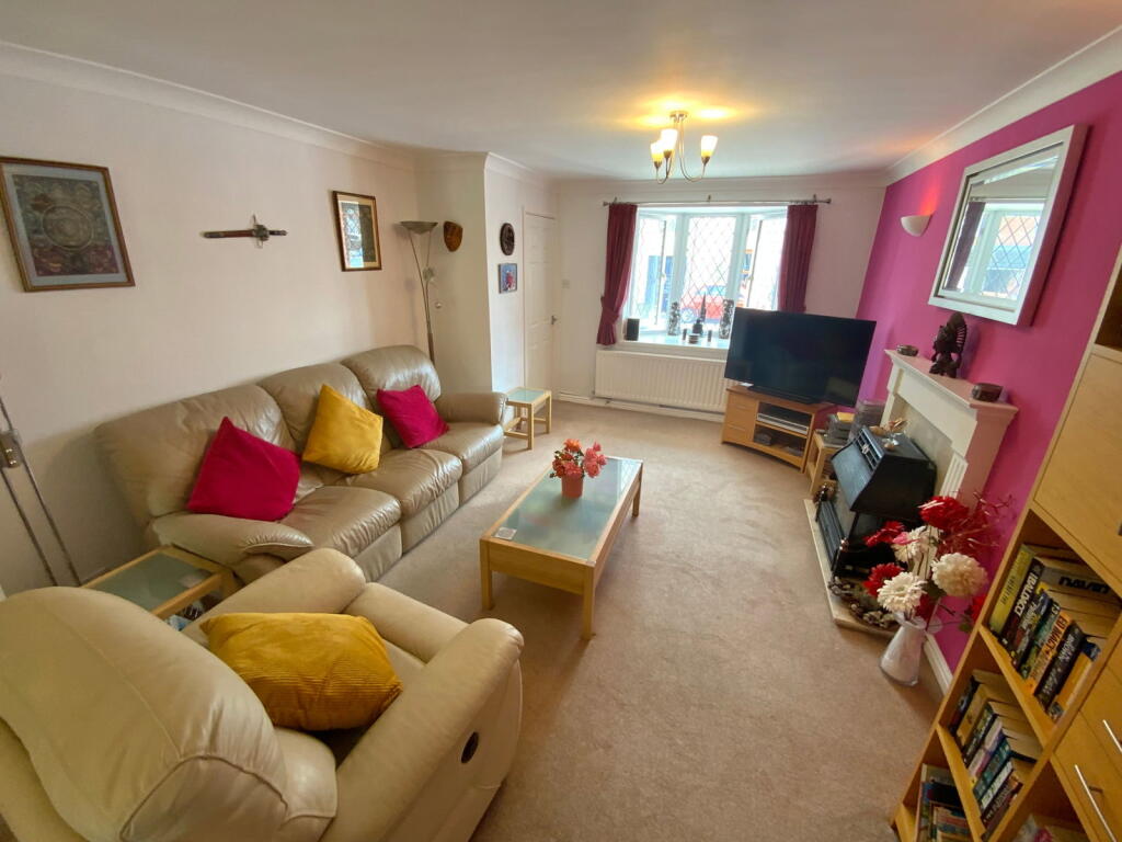 House in Dudley, Spring Hill - View 4