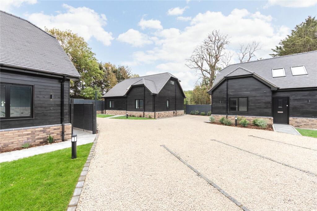 House in Watford - View 3