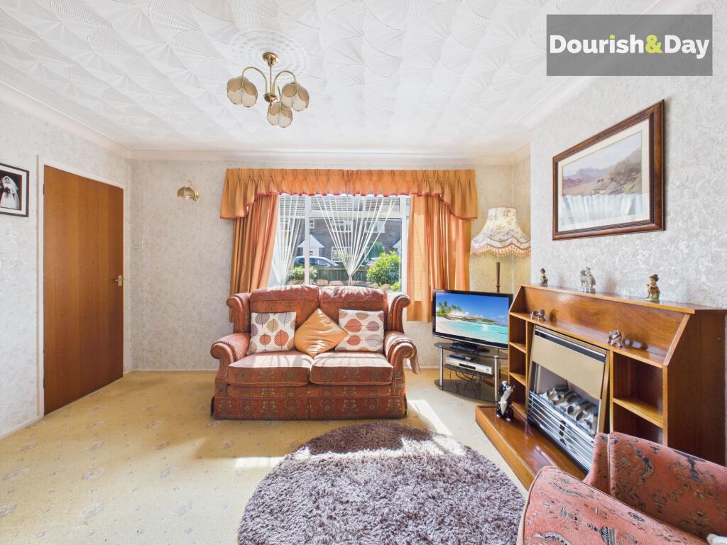 House in Stafford, Eccleshall - More
