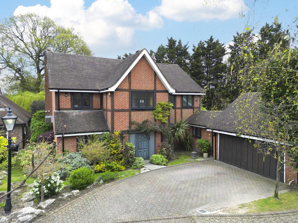 Main image of property: Woodtree Close, London, NW4
